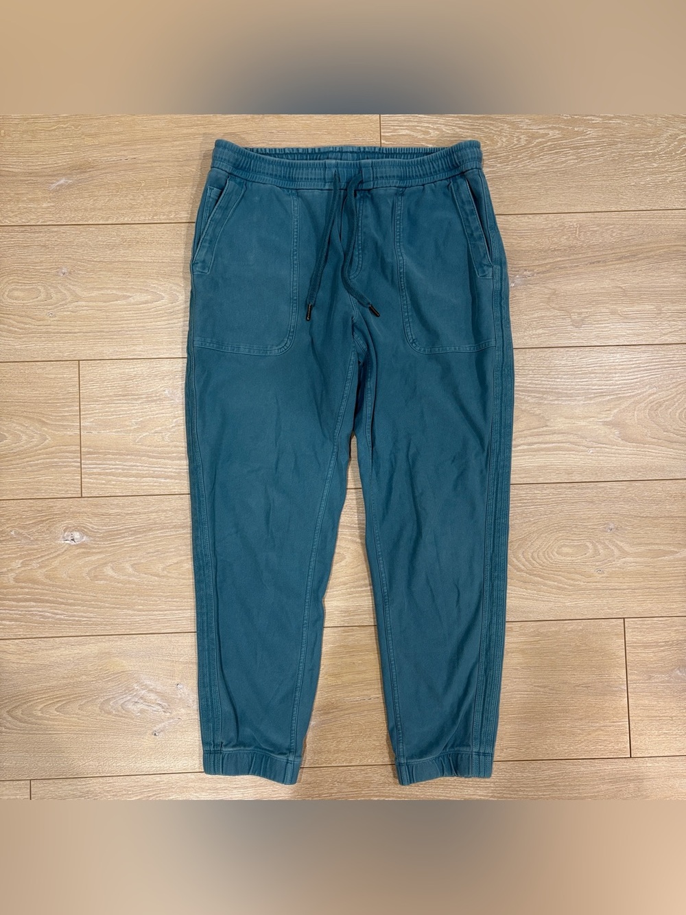 Athleta Farallon Jogger Pants - Size Medium M (Style 988043)